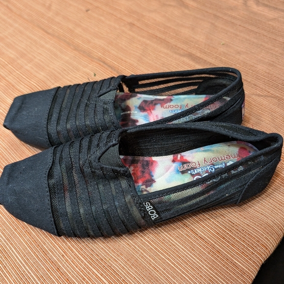 Bobs - Picture 2 of 4